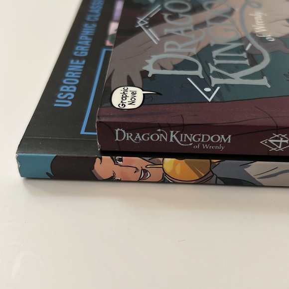 Graphic Novel 2 Book Bundle - Picture 15 of 16